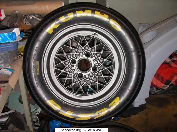 Slikuri Kumho - BNZ - Off topic...